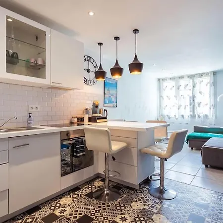 Le 44, T3 Equipe Au Centre Appartement